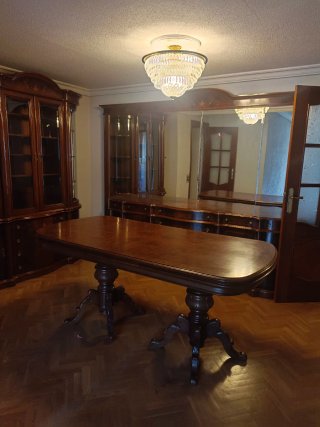 Muebles de salón de madera oscura