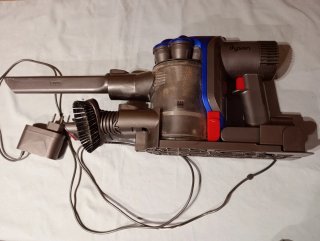 Dyson DC45 per pezzi di ricambio (non funziona)