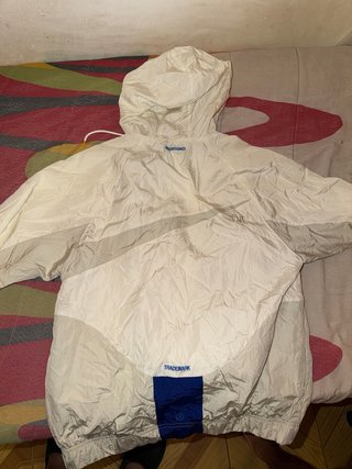 Chándal Nike Beige y Blanco
