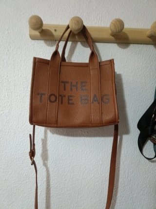 Bolso de mano marrón