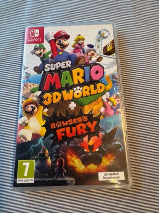 Nintendo Switch con Mario 3D World y Bowser’s Fury