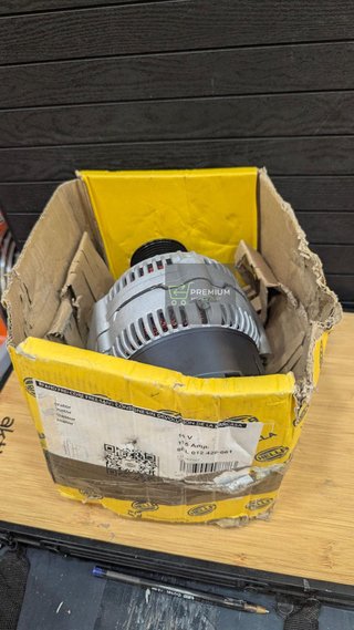 Alternador HELLA 8EL 012 426-061