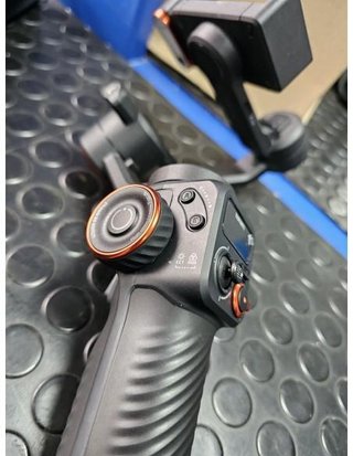 HOHEM iSTEADY M6 \x96 Smartphone Gimbal