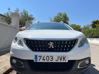 Peugeot 2008 SUV 4x4 con acabado Active Pure Tech