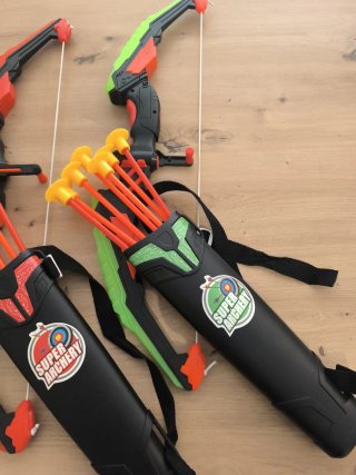 2 Arcos y Carcaj con Flechas Juguete