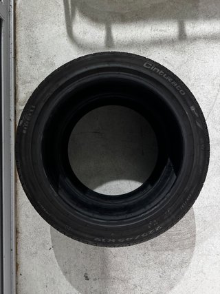 225 45 19 Pirelli