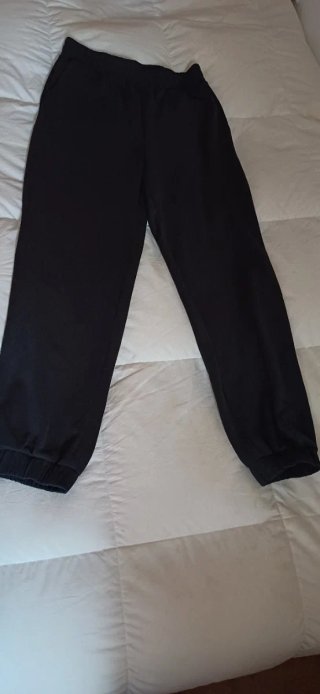 Pantalón Negro Oysho talla M