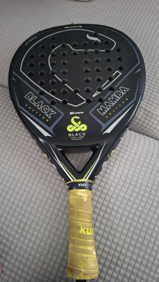 Pala de pádel Vibor-A Black Mamba Black Edition