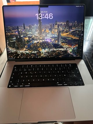 MacBook Pro M3 Plata/Gris Espacial