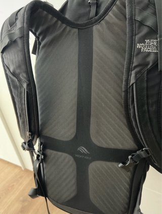 Mochila The North Face Roja y Negra