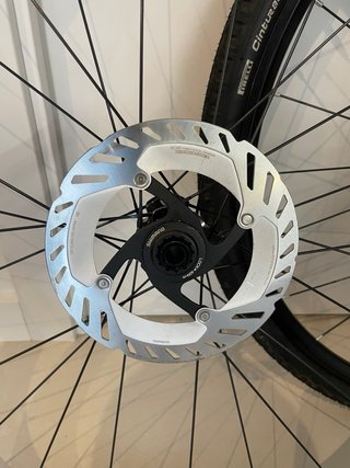 Ruedas Mavic Aksium Disc