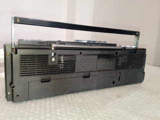 Radio Nacional Panasonic RX-F2F.  Año 1985.