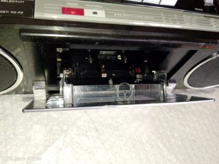 Radio Nacional Panasonic RX-F2F.  Año 1985.