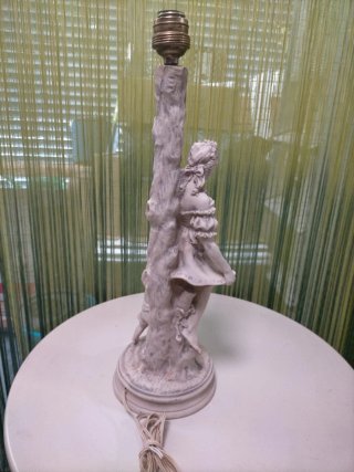 Base Lámpara Vintage Figura Mujer y Niño