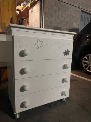 Mueble cambiador Micuna con bañera