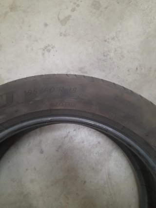 Neumáticos Michelin 195/60R18 96H.
