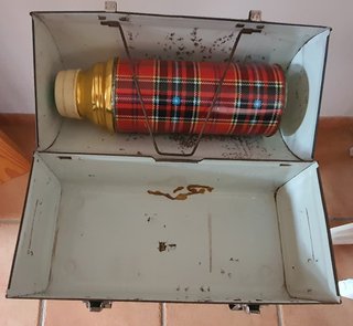 Antigua Lonchera Metálica Vintage