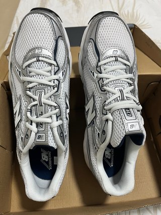 Zapatillas New Balance Plata y Blanco hombre