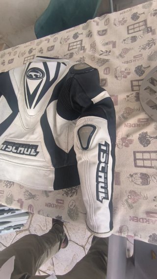 Mono de moto Tschul
