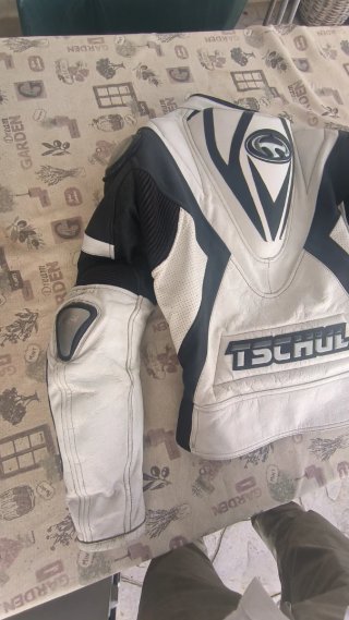 Mono de moto Tschul
