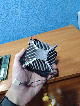 Ventilador disipador CPU AVC