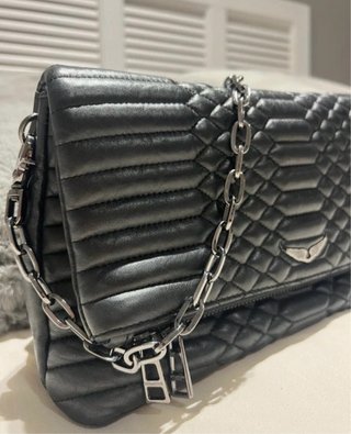 Bolso negro piel cadena