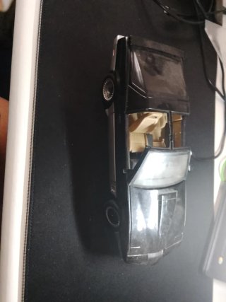 Coche de juguete escala 1:28