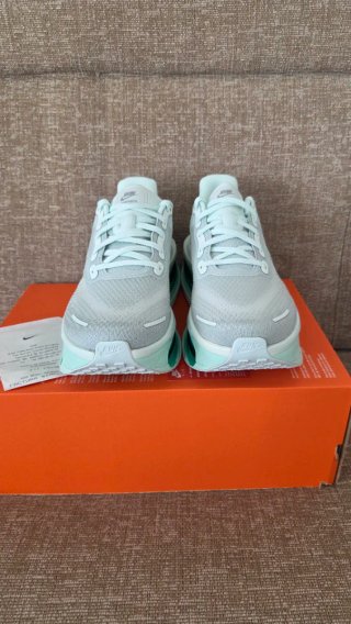 Zapatillas Nike Vomero Premium