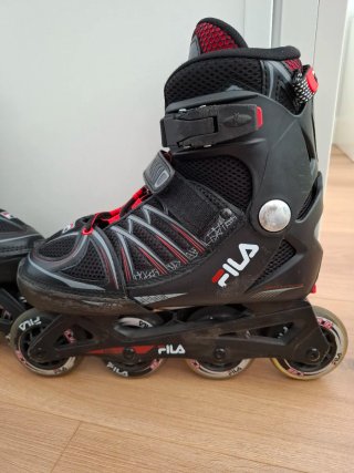 Patines ajustables en línea Fila negros y rojos