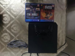 Consola PS4 Slim 1TB + 2 Juegos