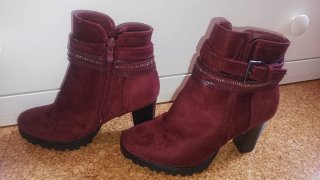 Vendo botines de tacón rojo - granate
