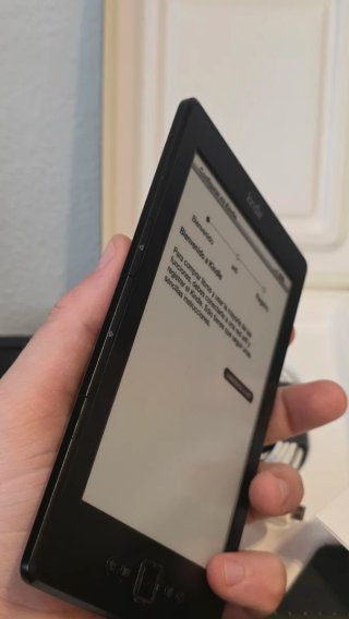 Kindle 4ª Generación (D01100)