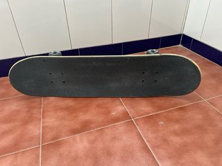 Skate con diseño gráfico
