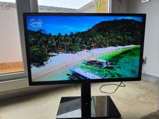 Smart TV JVC 32" Android TV + soporte de pie (44)