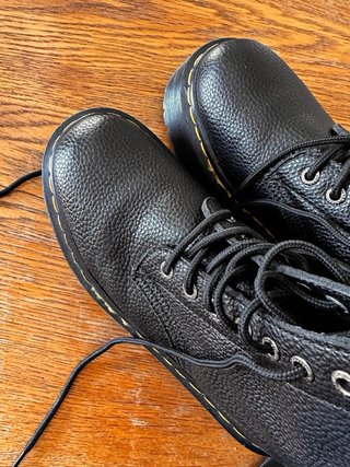 Botas Dr. Martens Negras Plataforma