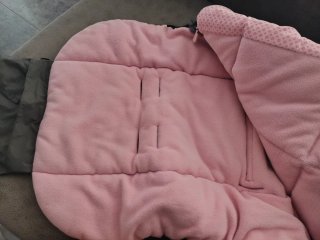 Saco para silla de bebé rosa