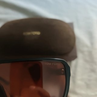 Gafas de sol Tom Ford negras y marrones