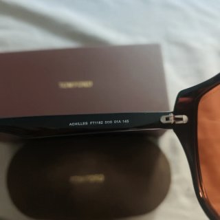 Gafas de sol Tom Ford negras y marrones