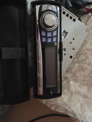 Radio CD Alpine CDA-9857R 60W x 4