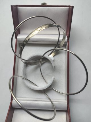 Pulseras antiguas de plata