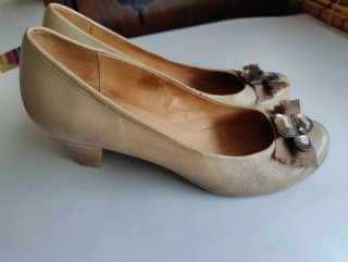Zapatos Hispanitas Beige
