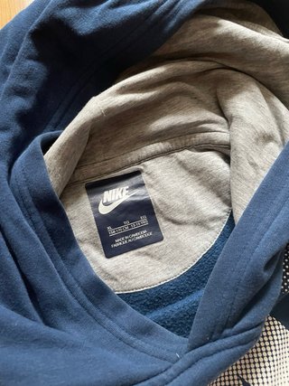 Sudadera Nike Azul con Logo Degradado