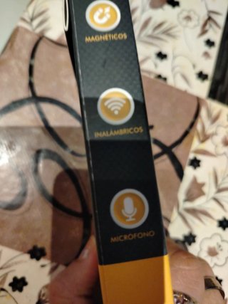 Auriculares Bluetooth Wotto Magnéticos