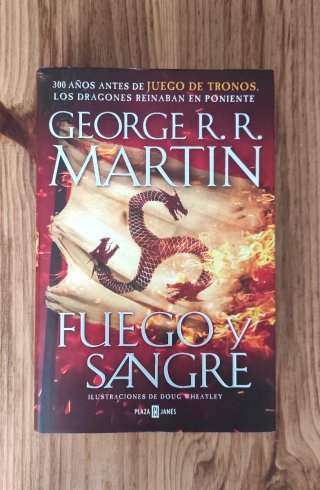 Fuego y sangre