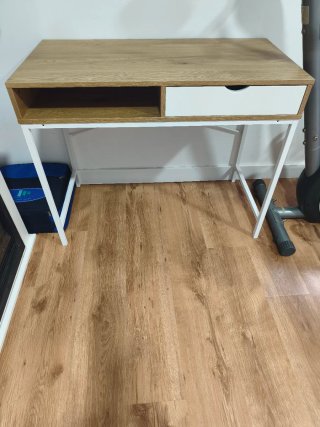 Escritorio o Tocador Madera y Metal