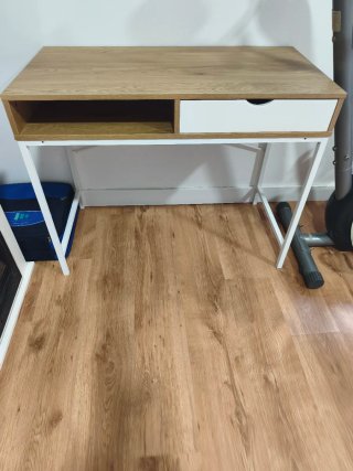 Escritorio o Tocador Madera y Metal