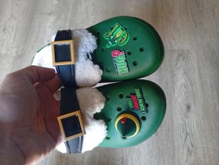 Crocs Edición Especial Elfo Talla J2 33-34