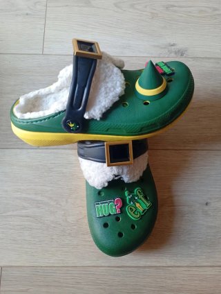 Crocs Edición Especial Elfo Talla J2 33-34