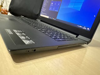 Portátil Lenovo V110 Intel Core i5 · 15,6”
