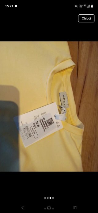 T-shirt smanicata gialla
